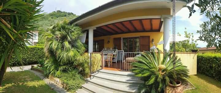 B&B La Foglia Verde Massa  Exterior photo